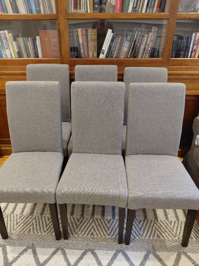 Six chaises couleur taupe. Livraison possible sur Bxl., Maison & Meubles, Enlèvement, Utilisé, Cinq, Six Chaises ou plus