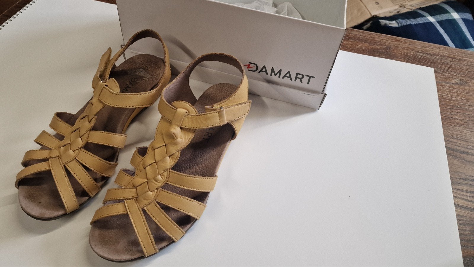 Gele sandalen - maat 38 - quasi nieuw, Kleding | Dames, Schoenen, Ophalen of Verzenden, Zo goed als nieuw, Geel