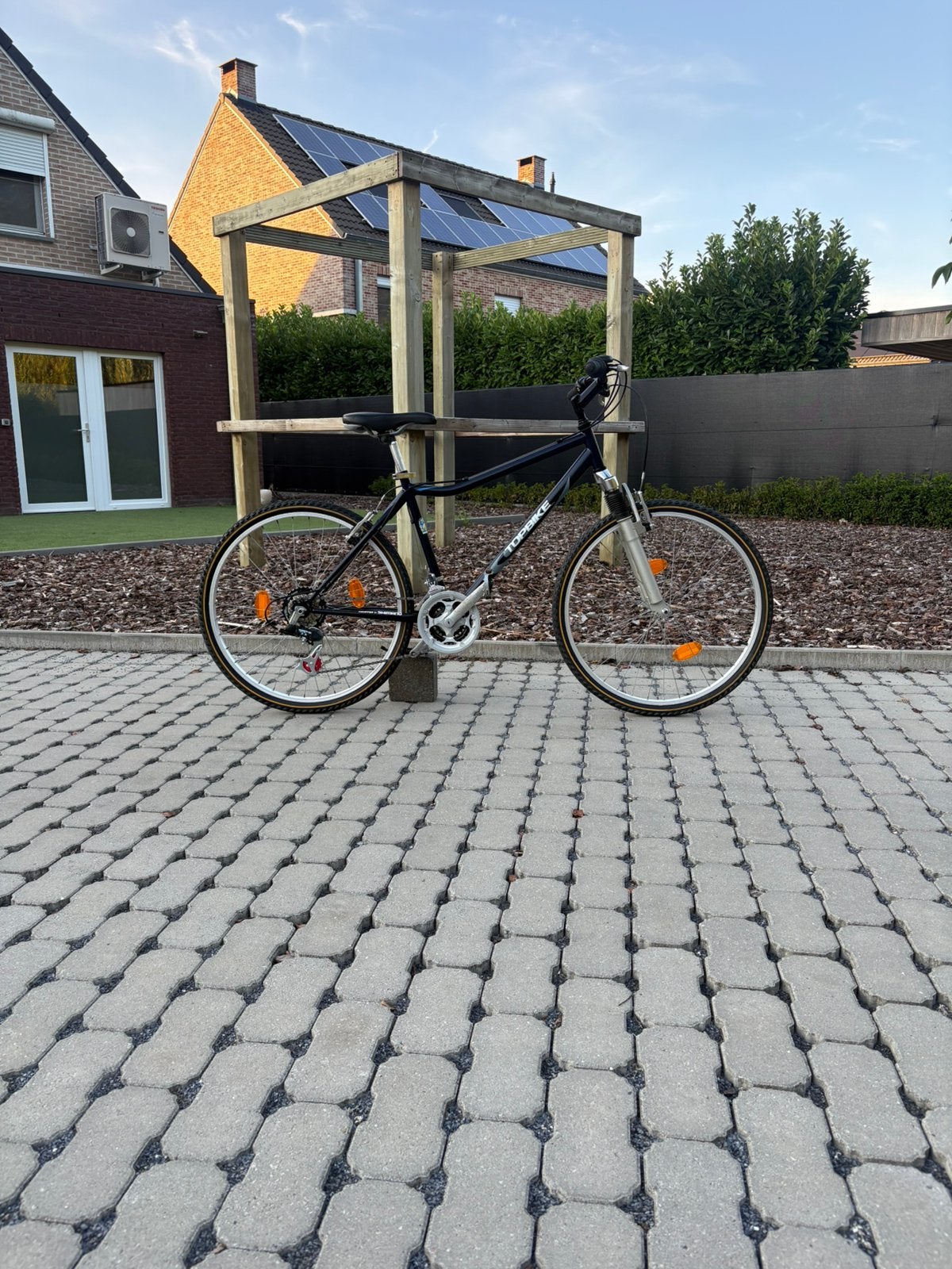Aluminium mountainbike 26 inch in goede staat, Gebruikt, Velgrem, Handrem, Ophalen