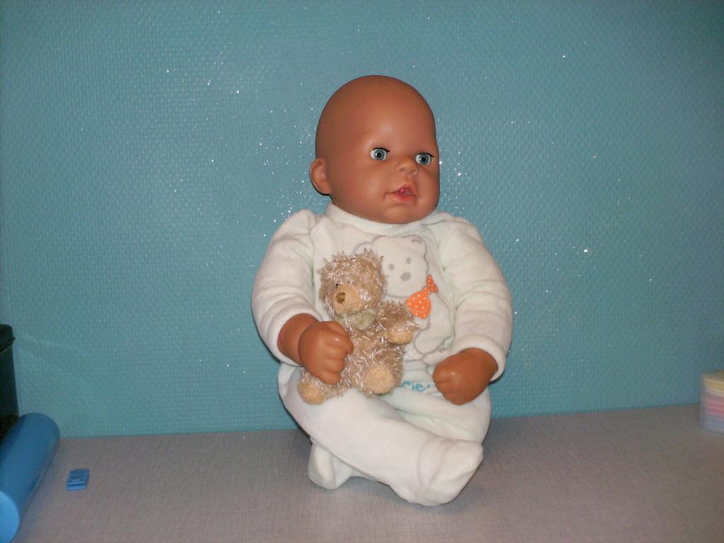 a vendre jouet poupée, Enfants & Bébés, Enlèvement ou Envoi, Comme neuf, Baby Pop
