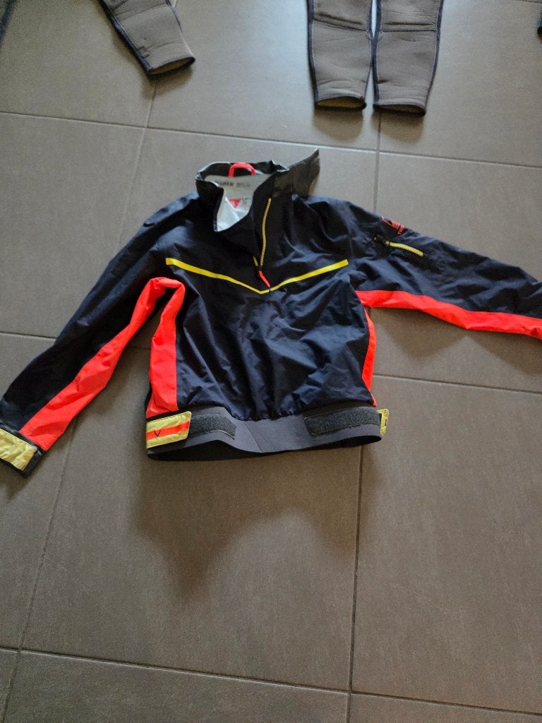 Spraytop, Sports nautiques & Bateaux, Vêtements nautiques, Utilisé, Enfant, Veste de voile, Enlèvement
