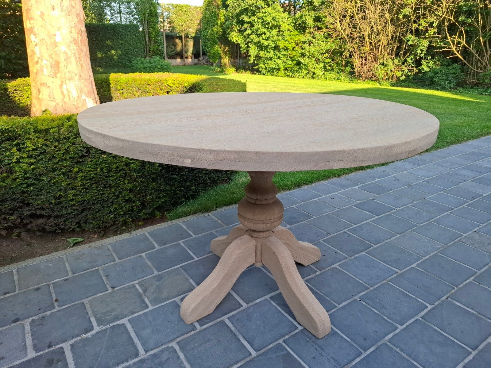 Volledig massief eiken ronde eettafel. Geluchtgomd., Huis en Inrichting, Tafels | Eettafels, Ophalen of Verzenden