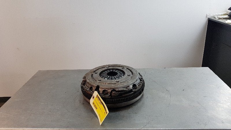 VOLANT MOTEUR BI-MASSE Seat Ibiza IV SC (6J1), Dhr. J. Ham, Administratie@autoham.nl, Utilisé, Seat