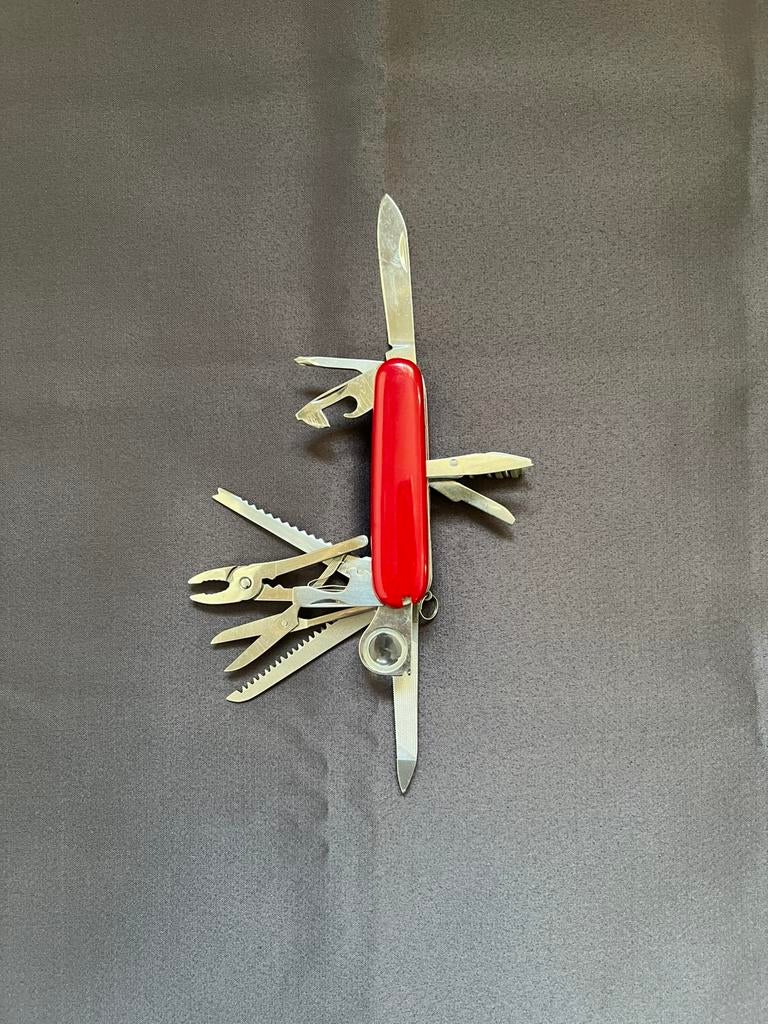 Couteau de poche multifonction camping randonnée - 15 outils, Enlèvement, Comme neuf