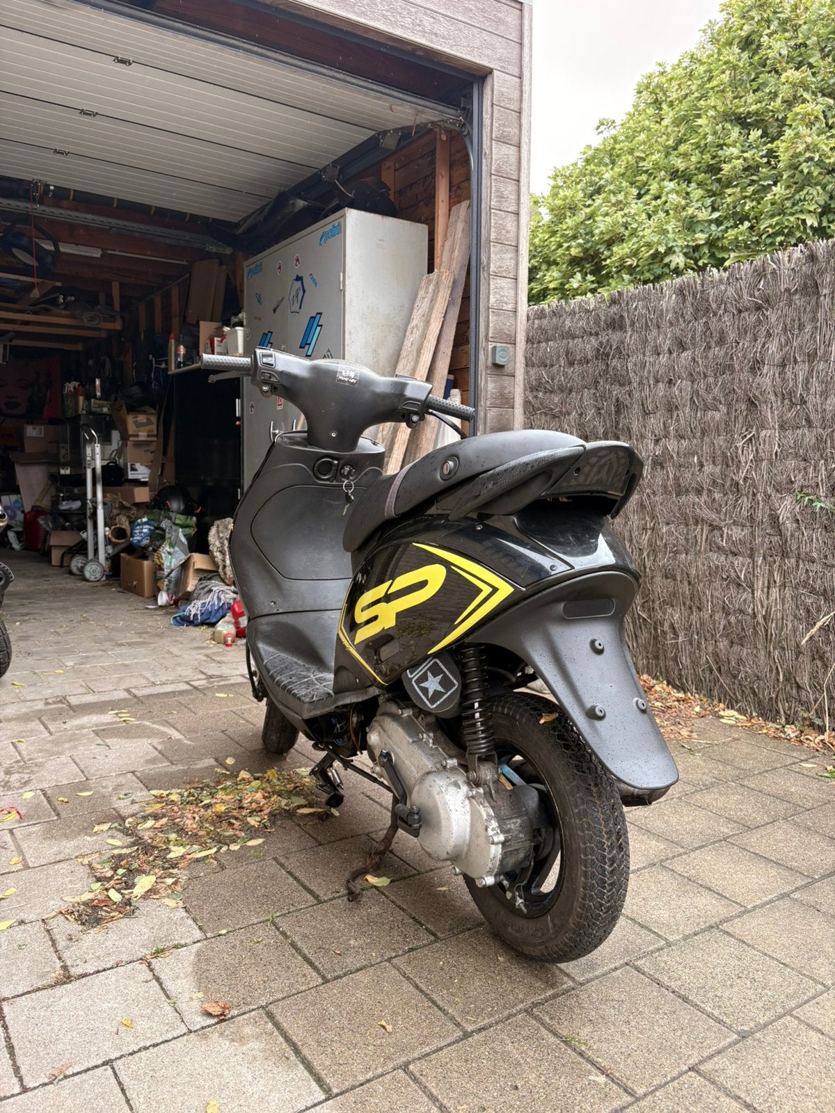 Zip 2000 70cc zonder papieren, Fietsen en Brommers, Ophalen, Zo goed als nieuw, Zip