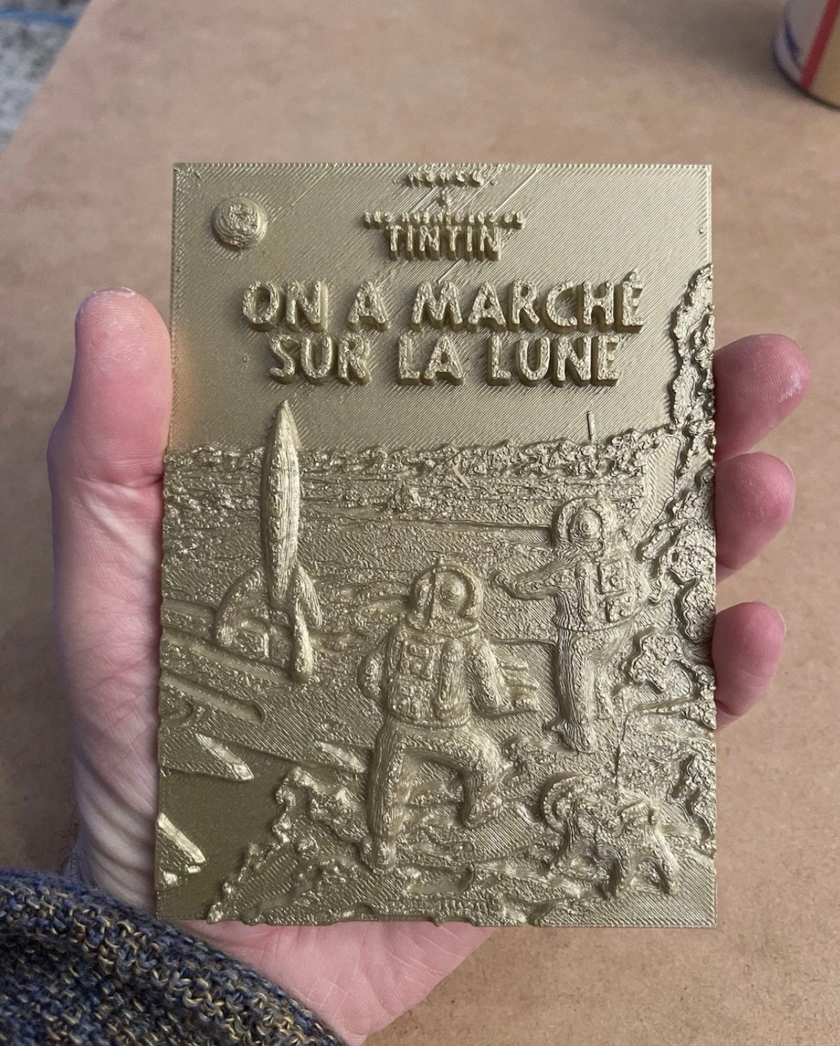 Tintin on a marché sur la lune (en relief type carte postale, Envoi, Tintin, Comme neuf, Autres types