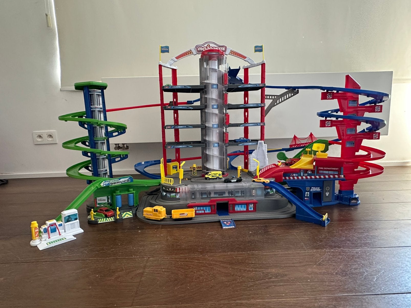 Majorette Super City Garage – Complete set met auto’s, Kinderen en Baby's, Speelgoed | Racebanen, Ophalen of Verzenden, Gebruikt