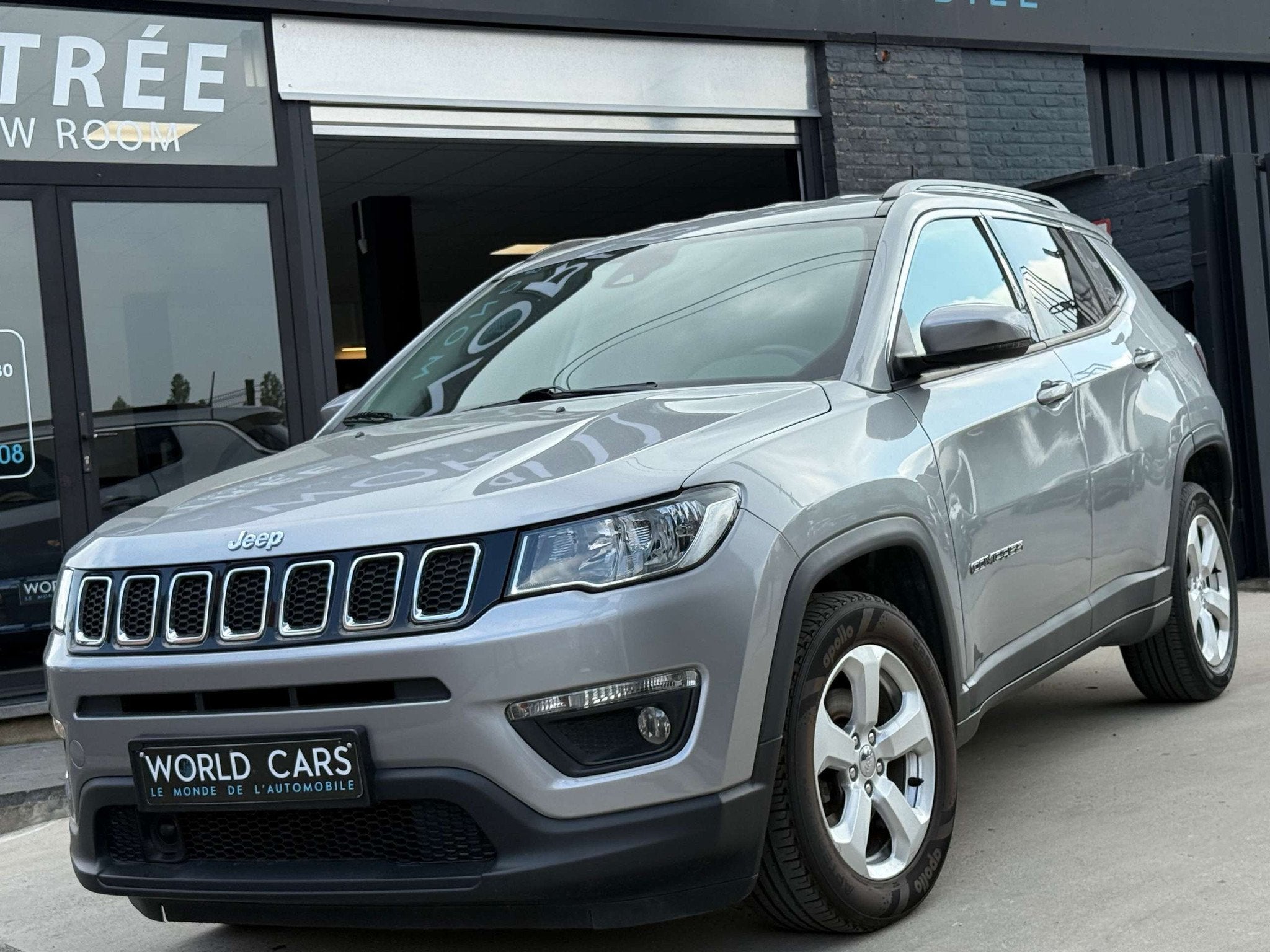 Jeep Compass 1.4 TURBO LONGITUDE - LINE ASS. - CAMERA - CARP, Autos, Jeep, Cuir, Argent ou Gris, Achat, Euro 6