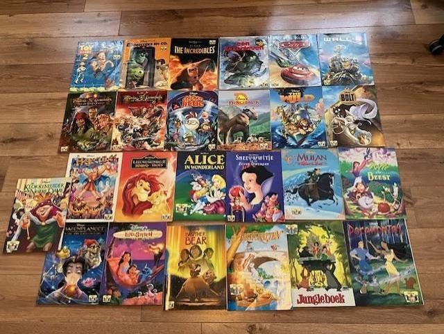 Disney Pixar Film Strips 25 stuks, Boeken, Stripverhalen, Gelezen, Meerdere stripboeken, Ophalen of Verzenden