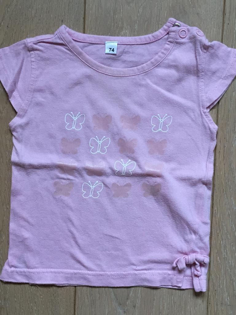 T-shirt roos maat 74, Kinderen en Baby's, Babykleding | Maat 74, Ophalen of Verzenden, Zo goed als nieuw, Meisje, Shirtje of Longsleeve