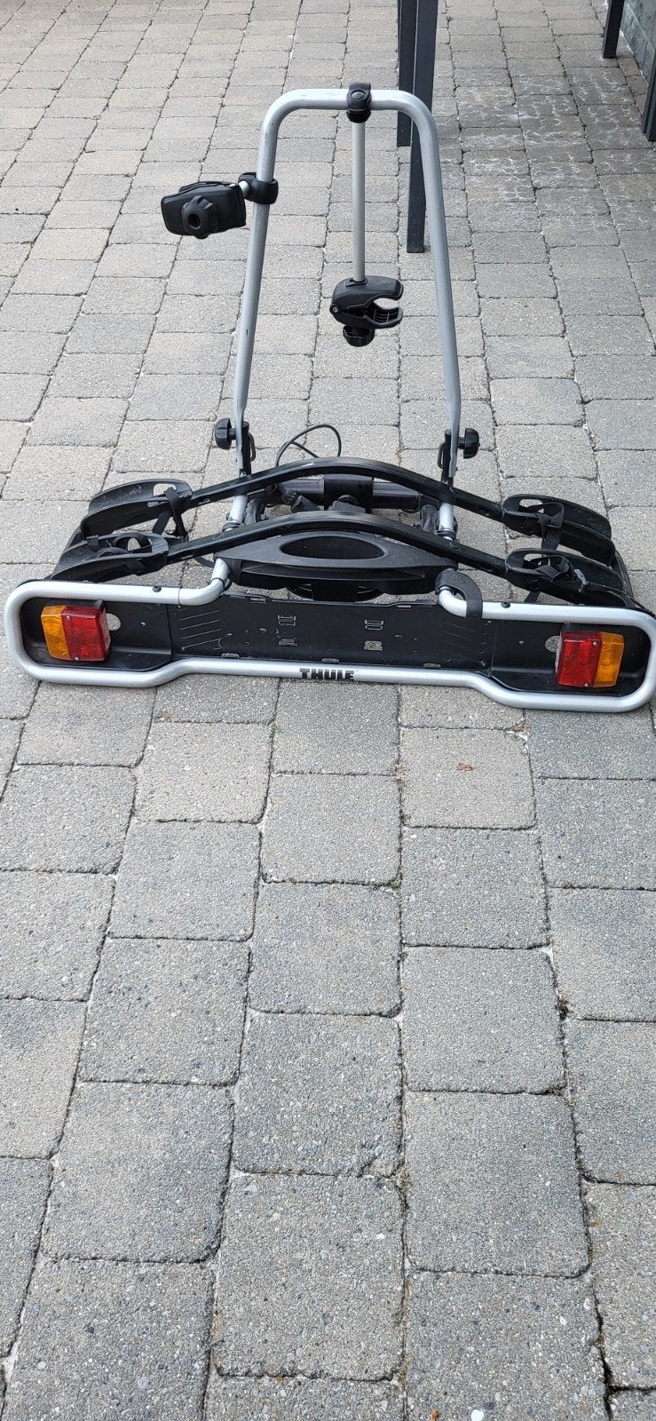 Thule fietsdrager 2 fietsen, Ophalen, Brede banden, Zo goed als nieuw, 2 fietsen