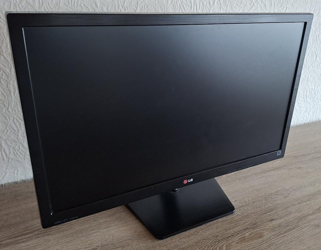 monitor lg 27", Computers en Software, Gebruikt, IPS, In hoogte verstelbaar, Full HD