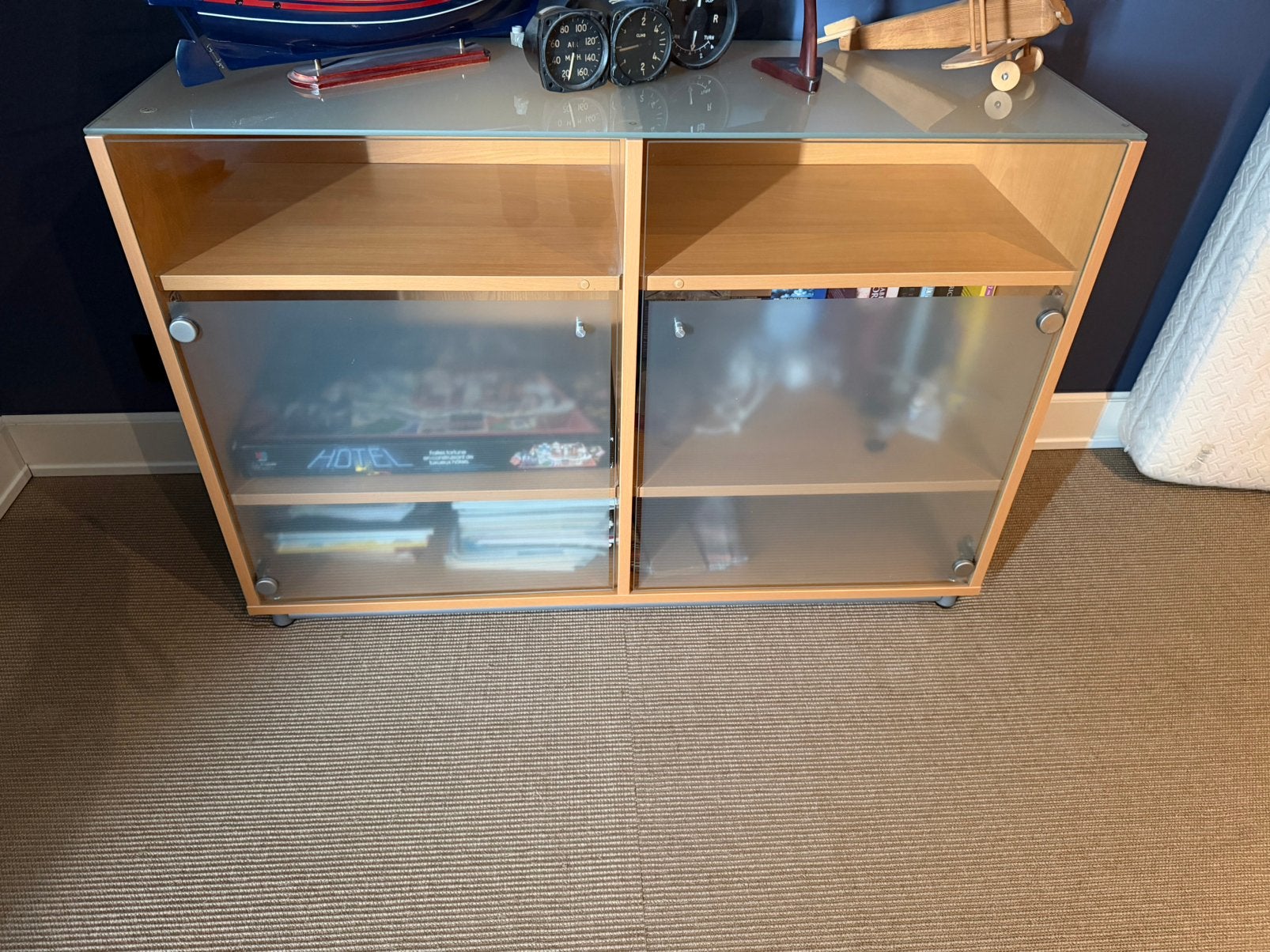 Commode parfait etat, Maison & Meubles, Armoires | Commodes, Enlèvement, Comme neuf