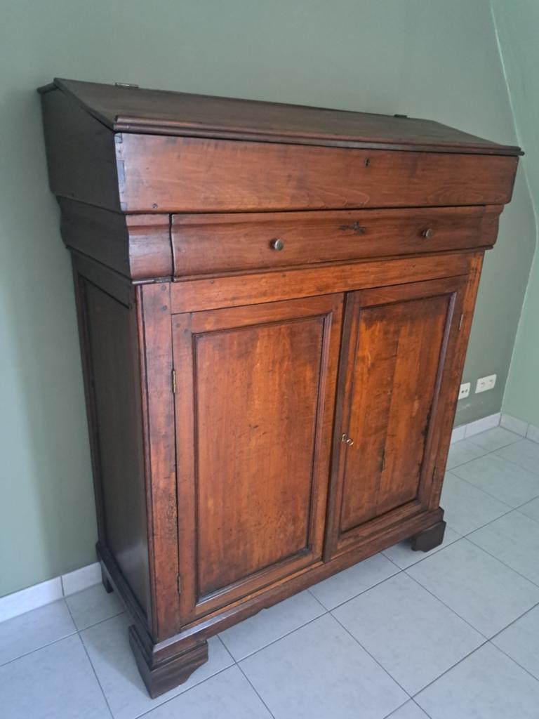 Antieke secretaire, Enlèvement