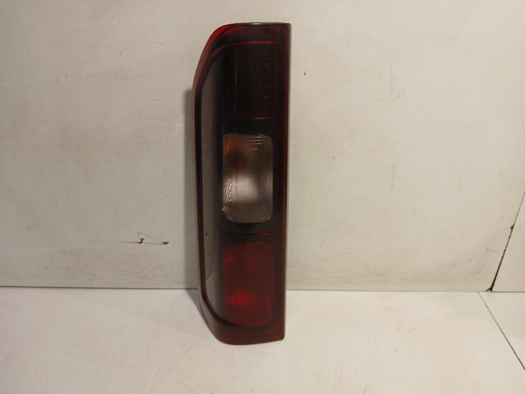 Achterlicht links buiten Renault Trafic, Onderdelen@venauto.nl, Van der Ven Autorecycling B.V., Gebruikt, Ettenseweg 76, 4706 PB Roosendaal, The Netherlands