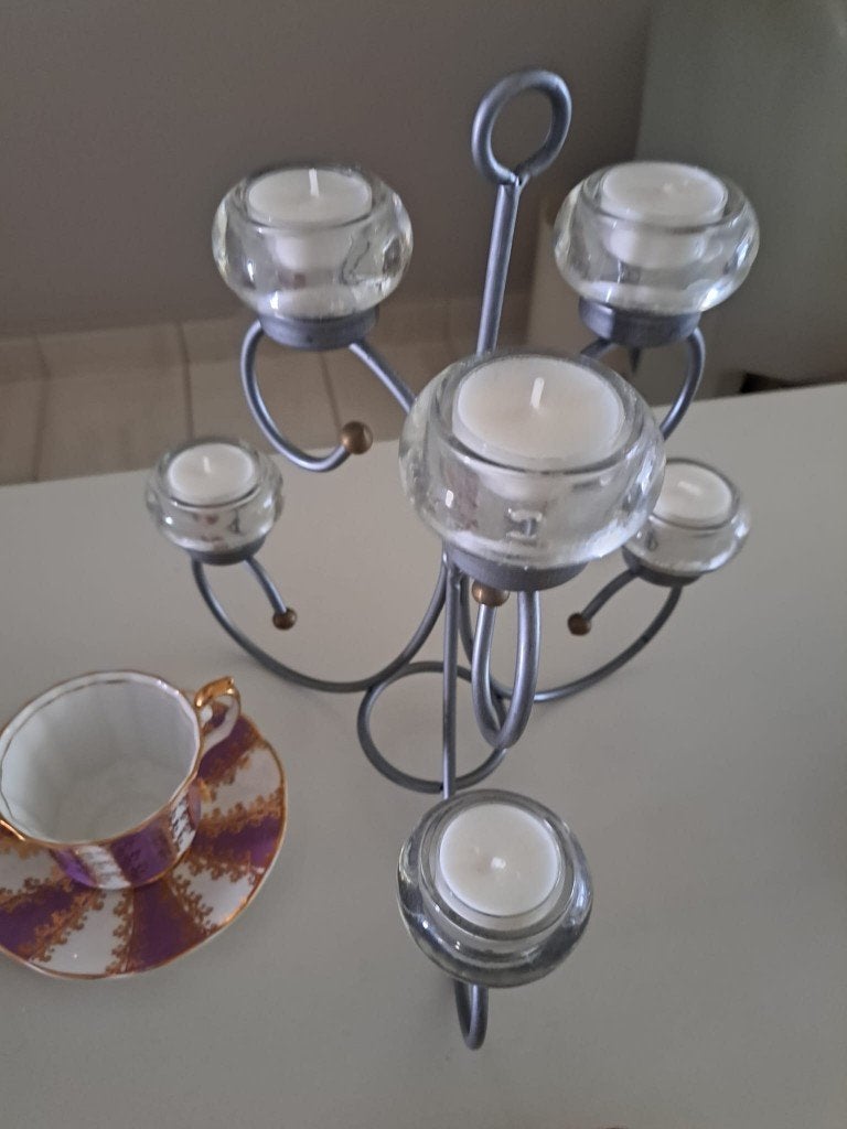 BORDEN EN TASSEN EN GLASWERK, Huis en Inrichting, Keuken | Servies, Ophalen, Zo goed als nieuw, Bord(en)