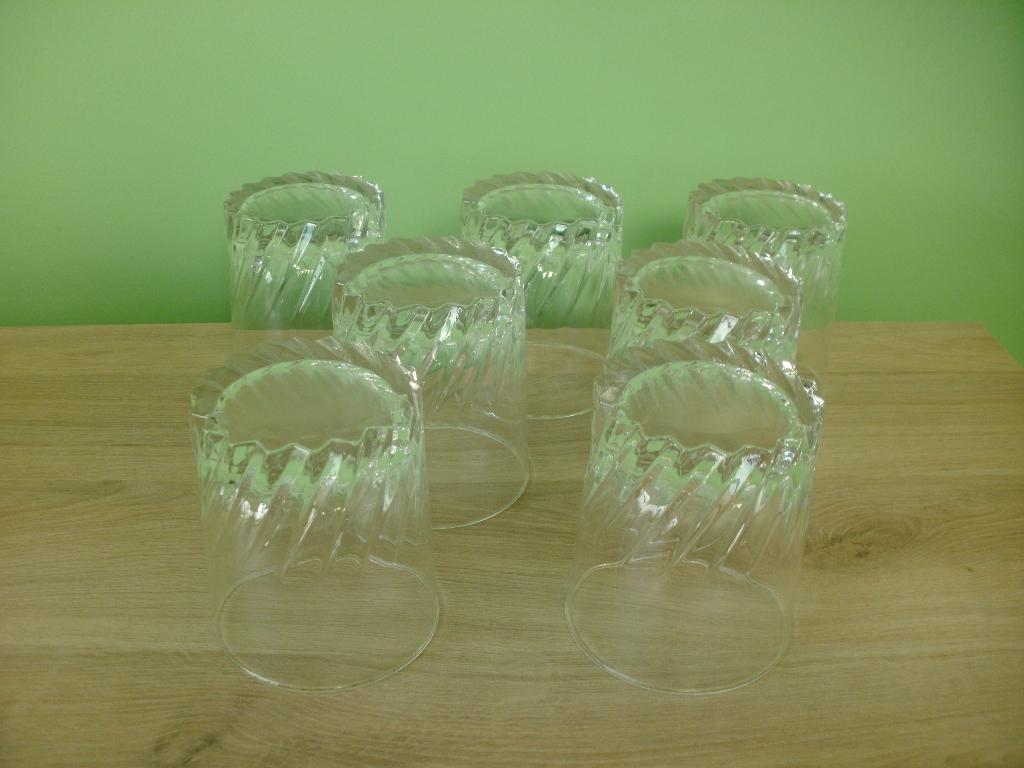 7 identieke glazen, Ophalen, Nieuw, Waterglas