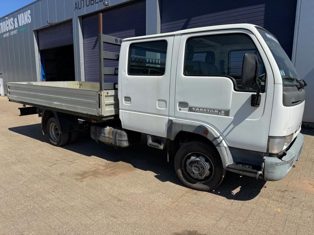 Nissan Cabstar *BELGIAN ORIGINE-3.0 ENGINE* (bj 2003), Auto's, 4 deurs, Achterwielaandrijving, Gebruikt, 2953 cc