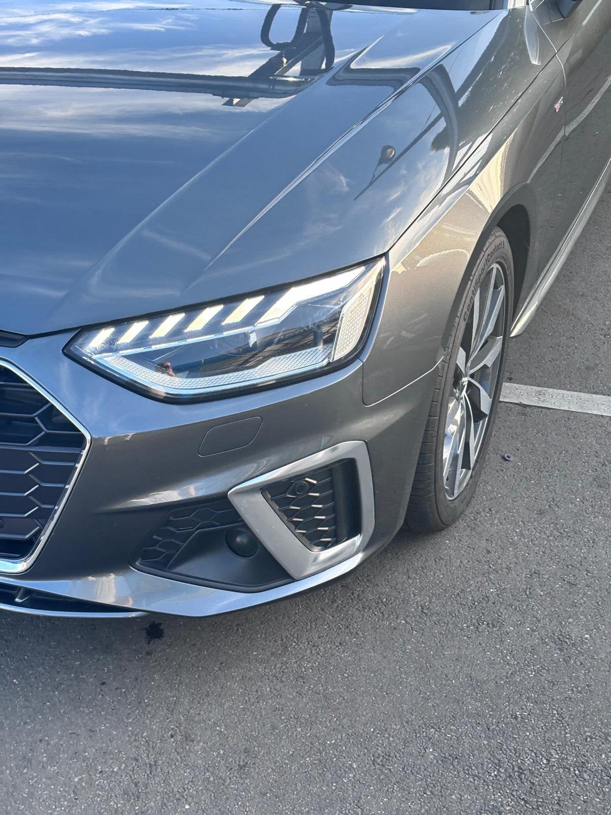 Audi A4 40tfsi  S-line, Autos, Argent ou Gris, Achat, Euro 6, Carnet d'entretien