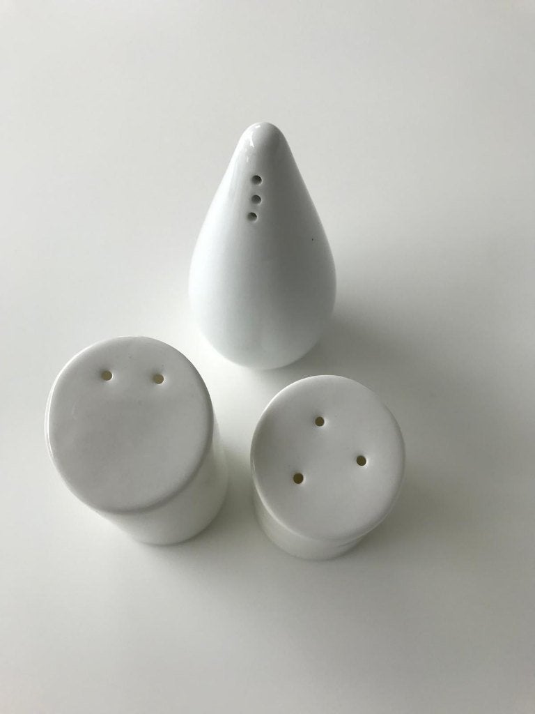 Poivrière et salière, 3 pièces, neuve !, Maison & Meubles, Cuisine | Vaisselle, Enlèvement ou Envoi, Neuf, Moderne, Service complet