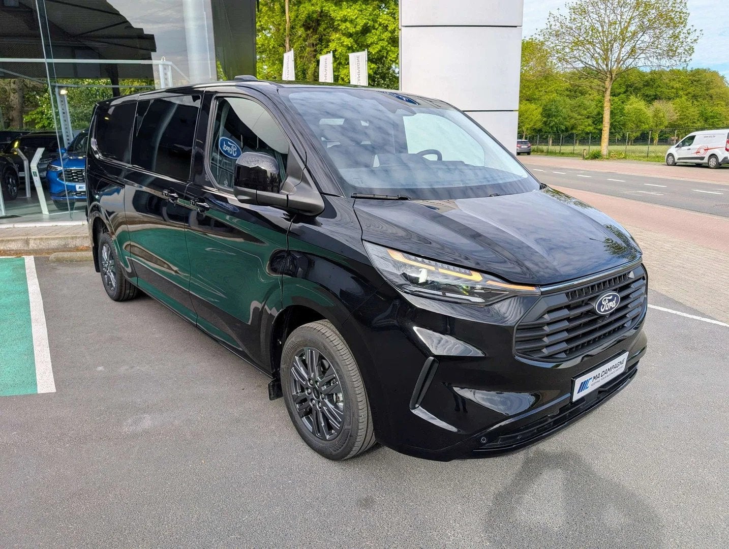Ford Transit Custom DC 6pl Limited 320L L2 2.0TDCi 170pk A8, Auto's, Automaat, 4 deurs, Gebruikt, Zwart