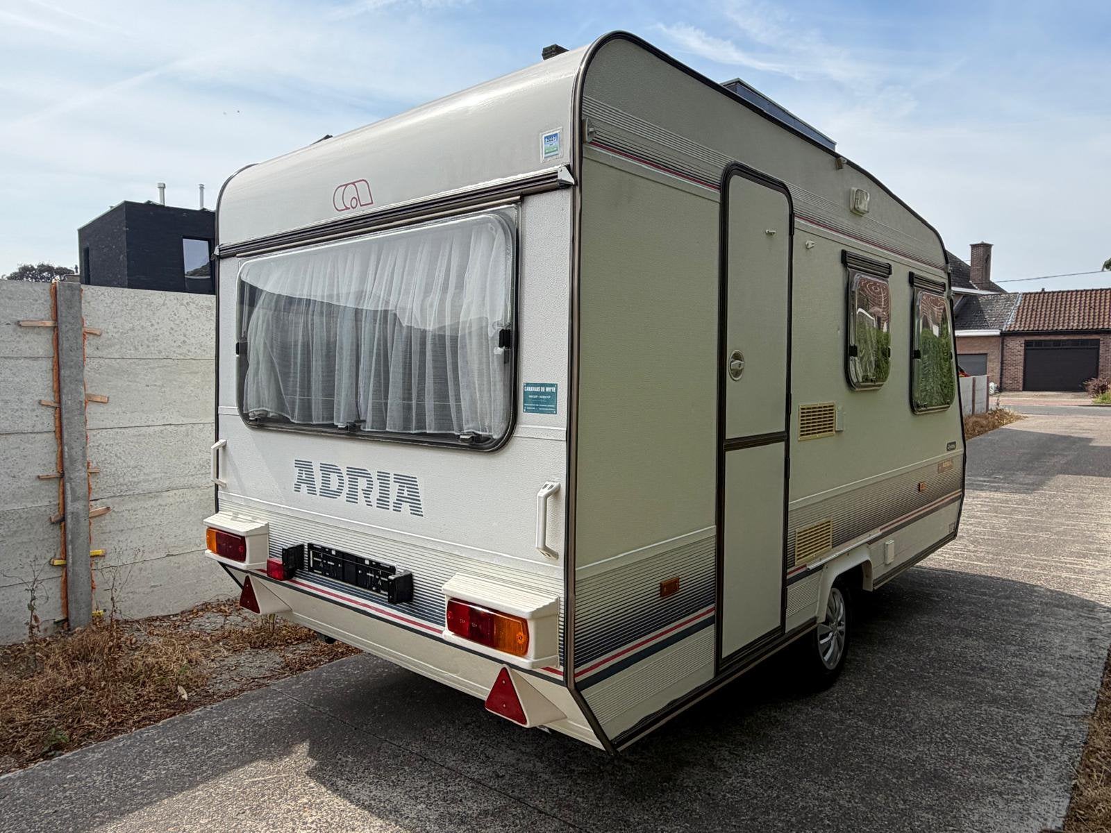 Adria Optima + Voortent - Stappelbed - Topstaat, Caravans en Kamperen, Bedrijf, Adria