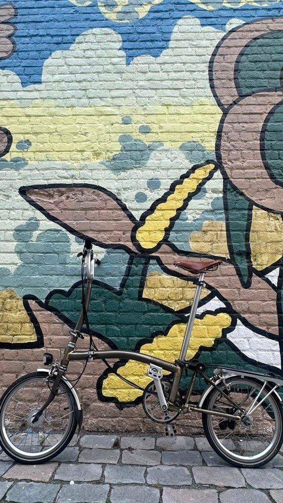 Brompton H6R black lacquer dynamo led porte bagages, Vélos & Vélomoteurs, Vitesses, Frein sur jante, Brompton, Comme neuf