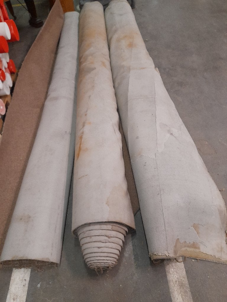 3 rollen vast tapijt, Ophalen, Gebruikt, Bruin, 75 m² of meer