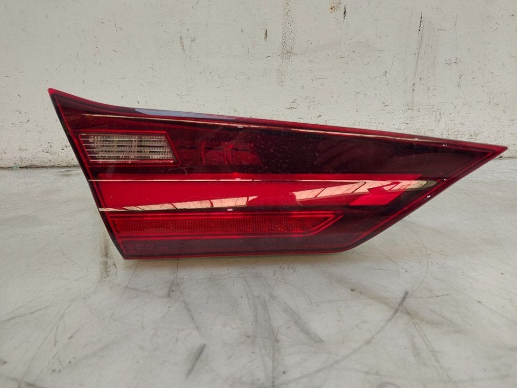 FEU ARRIÈRE GAUCHE 1 serie (F40) (|7450651|63217450651|), Autos : Pièces & Accessoires, Utilisé, BMW, Petuelring 130
80809  München, DE