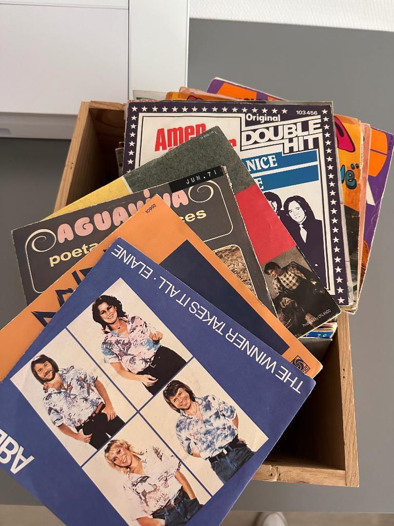 250 vinyl singles jaren 60, 70, 80, Ophalen, 1960 - 1969, Gebruikt, Overige formaten