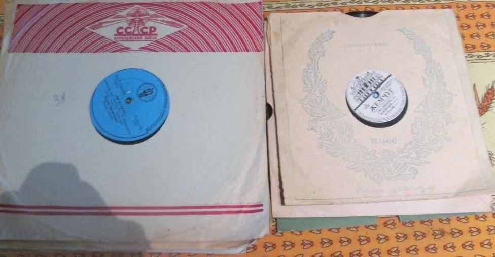 26 vieux disques 78 tours russes, Enlèvement ou Envoi, Comme neuf