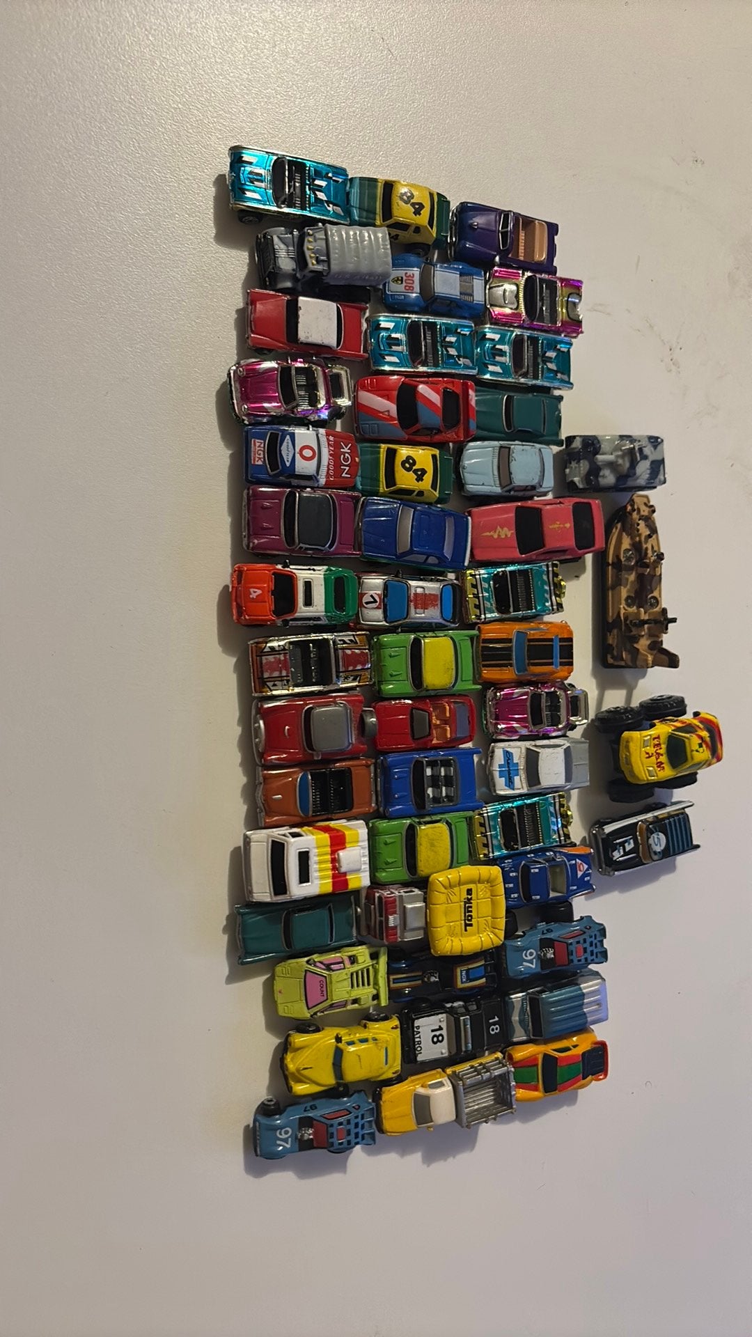 49 mini autos, Verzamelen, Speelgoed, Ophalen, Zo goed als nieuw
