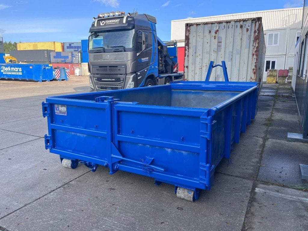 Haakarmcontainer 5m met Opbergkast, Ophalen