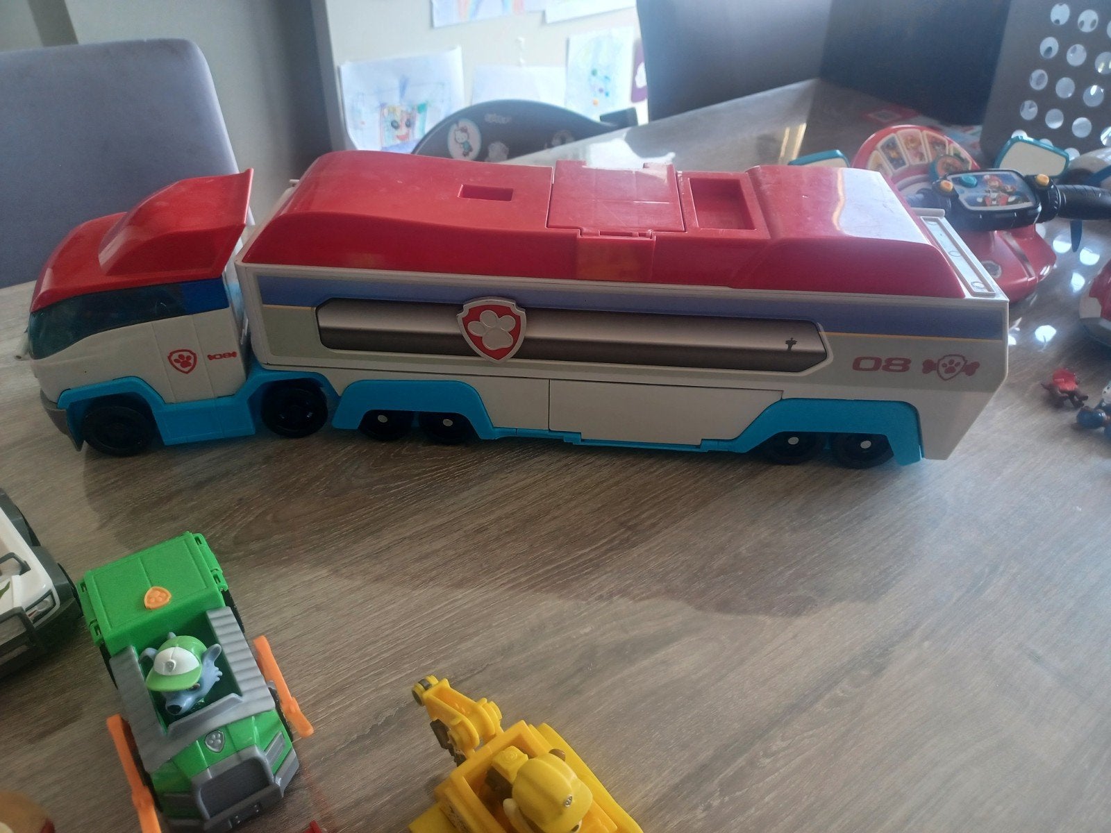 Paw patrol bus, Ophalen