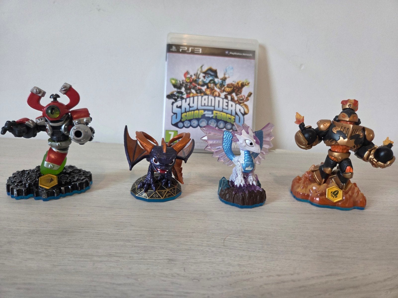 Skylanders games (PS3),portals en figuren, Games en Spelcomputers, Avontuur en Actie, 2 spelers, Ophalen of Verzenden, Zo goed als nieuw