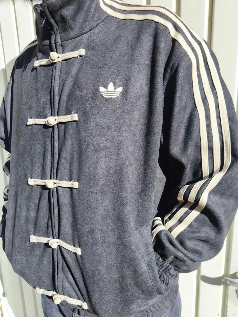 Veste ADIDAS modèle Chinese New Year, Ophalen, Nieuw, Blauw, ADIDAS