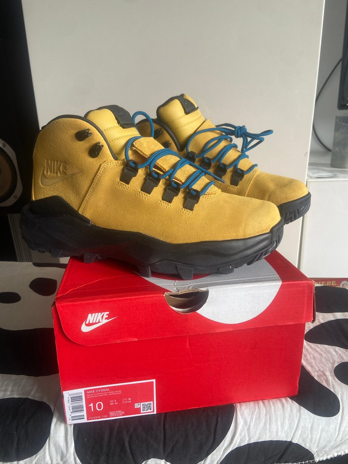 Nike Cygnal hiking boots in the "Solar Flare" colorway,, Kleding | Heren, Schoenen, Overige kleuren, Nieuw, NIKE, Wandelschoenen
