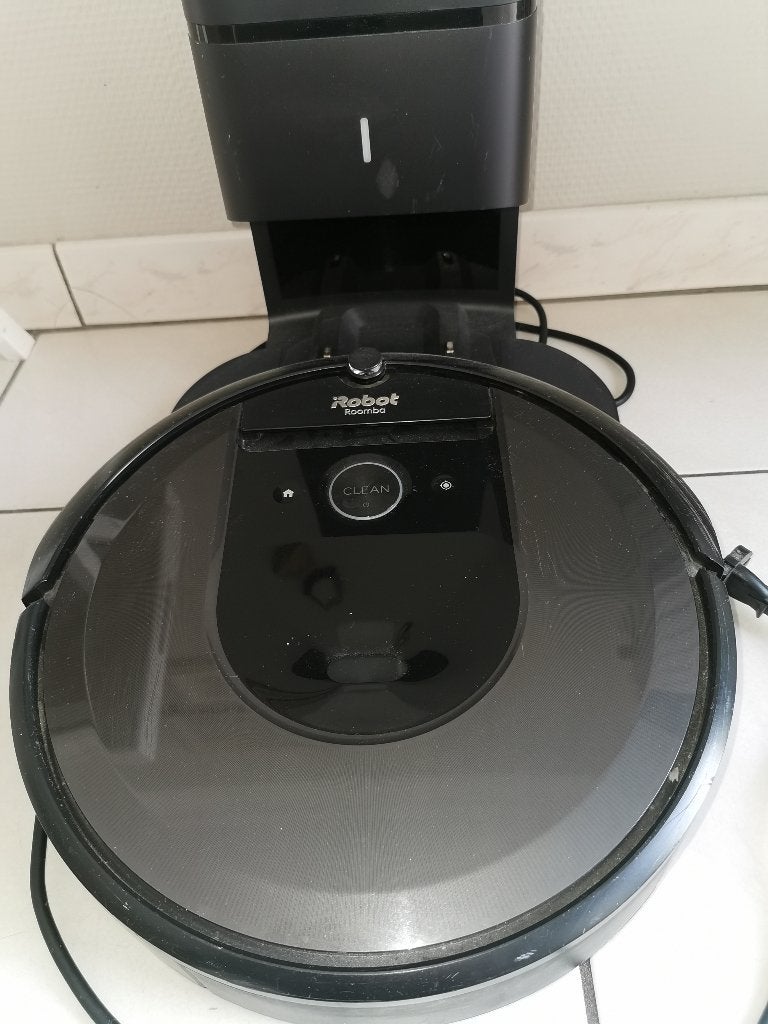 Roomba i7 robotstofzuiger, Electroménager, Aspirateurs, Comme neuf, Aspirateur robot, iRobot, Vidage automatique, Contrôlable via application