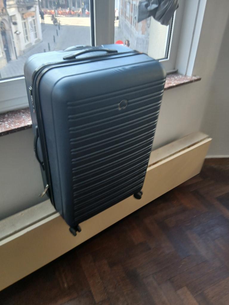 Valise bagagerie DELSEY PARIS INTERNATIONAL LUXE, Enlèvement, Comme neuf, Roulettes