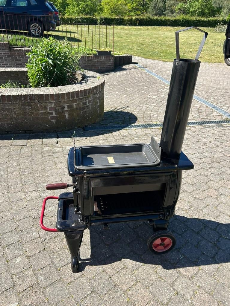 Leda Universal Grill Lok antieke gietijzeren barbecue, Tuin en Terras, Ophalen, Zo goed als nieuw, Leda, Met accessoires