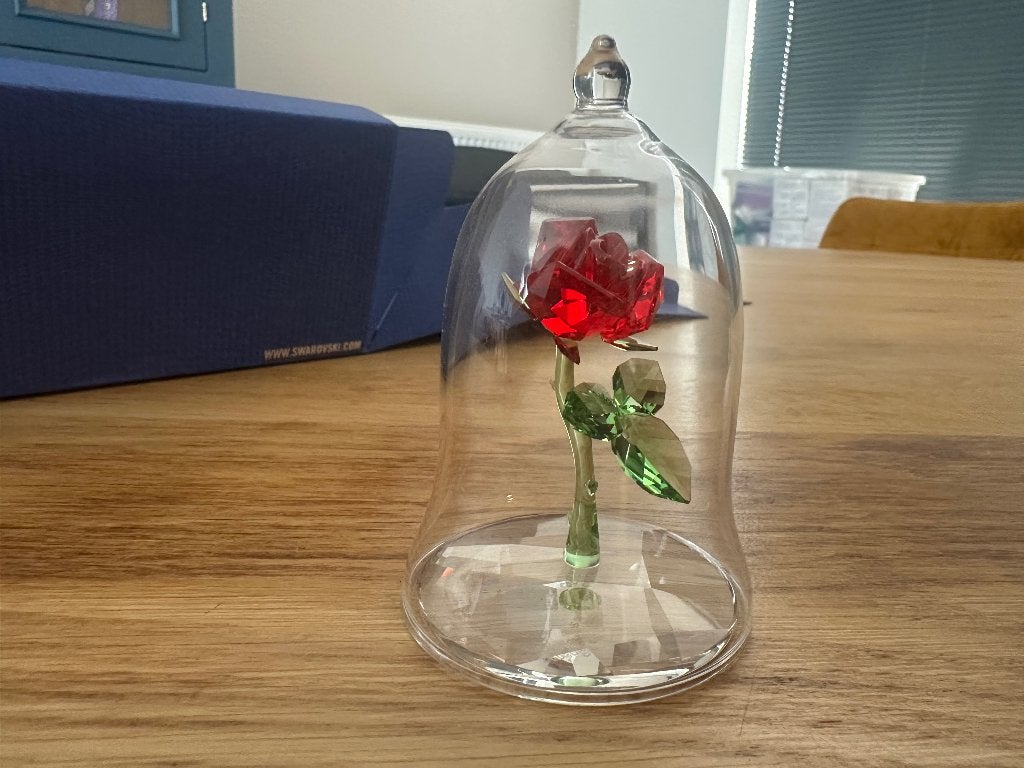Swarovski Belle en het beest roosje, Verzamelen, Ophalen, Overige figuren, Zo goed als nieuw, Beeldje of Figuurtje