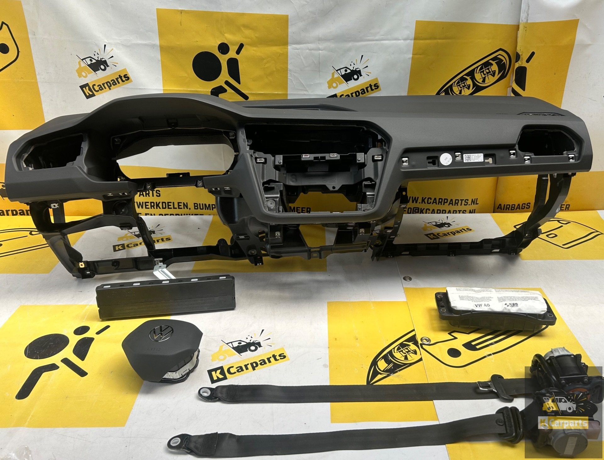 Kit airbag Tiguan 5NB Ensemble complet 5NB857181B original, Info@fabrikant.eu, Fabrikant BV, Utilisé, Fabrikantstraat 1
1000 AA  Amsterdam, NL