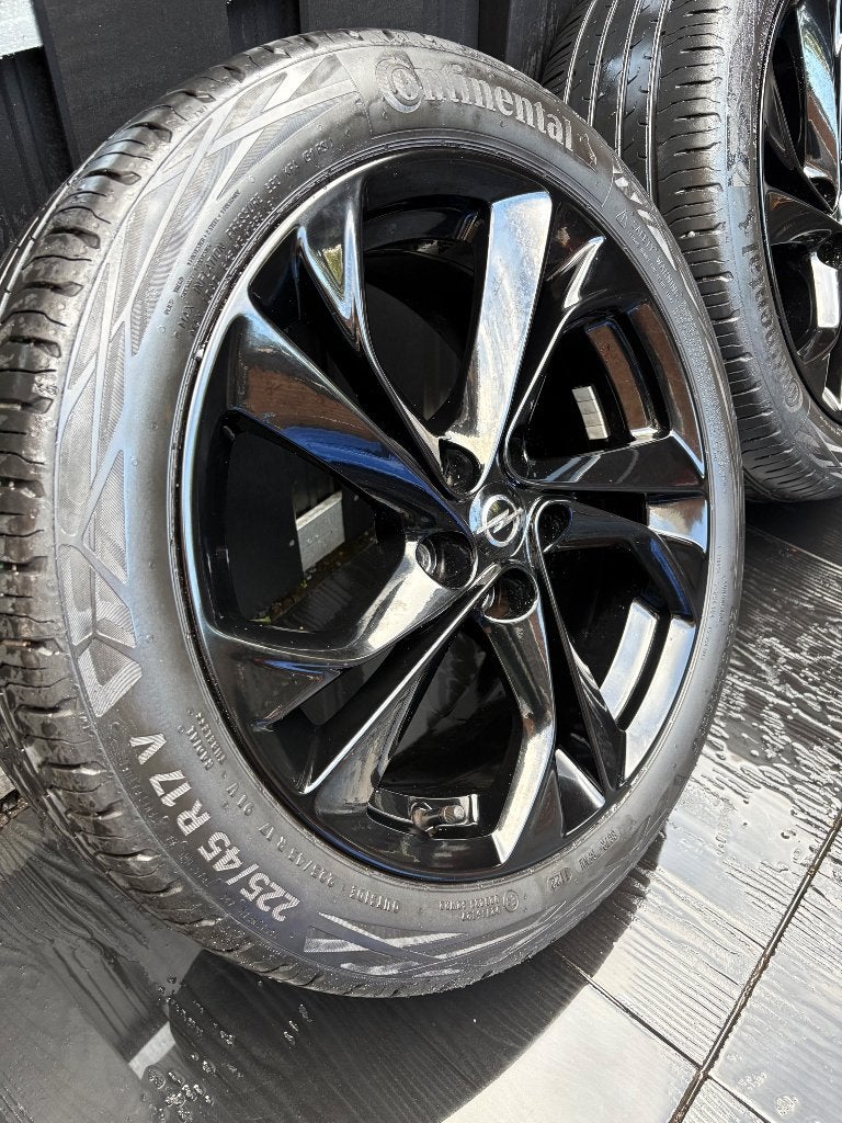 Originele 17" velgen Glos Black Opel Astra K Mokka 5X105, Auto-onderdelen, Ophalen, Banden en Velgen, 17 inch, Zomerbanden