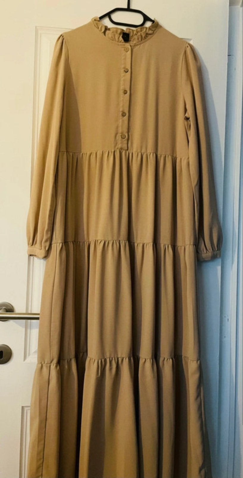 Jurk, Kleding | Dames, Jurken, Zo goed als nieuw, Maat 36 (S), Beige, Ophalen of Verzenden
