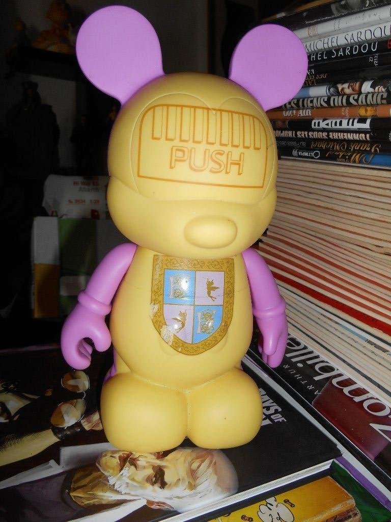 Disney Vinylmation 23cm 400 expl Fantasyland signé, Ophalen of Verzenden