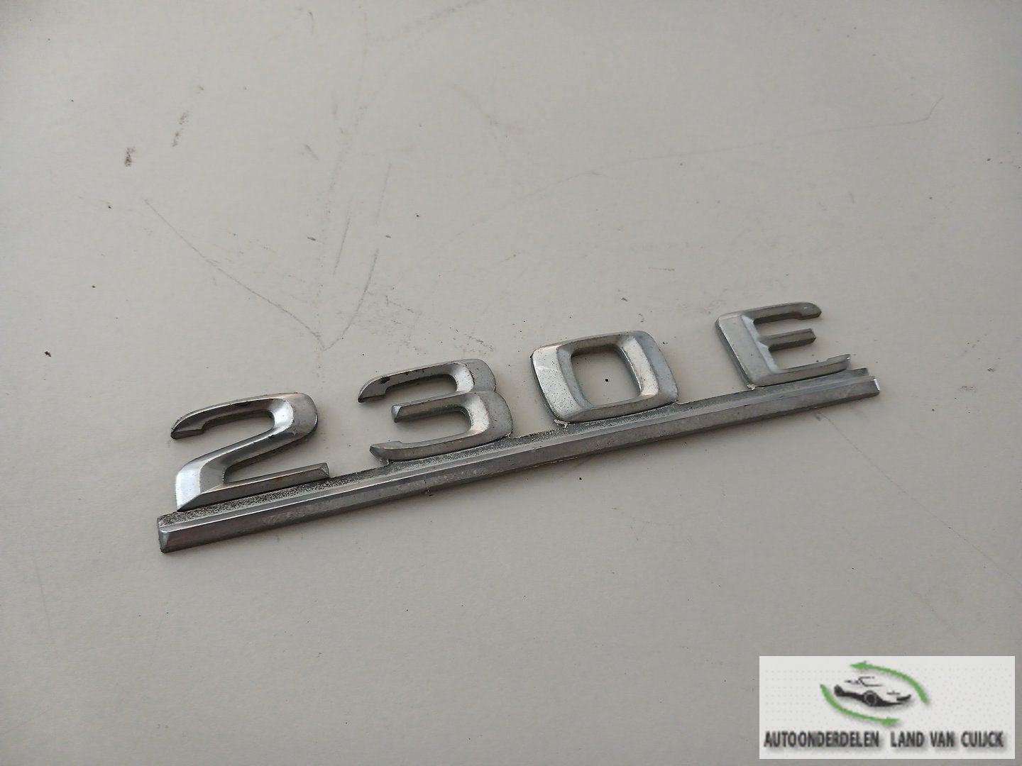 MB W124 sedan kofferbak embleem '90, -, Utilisé, -, -