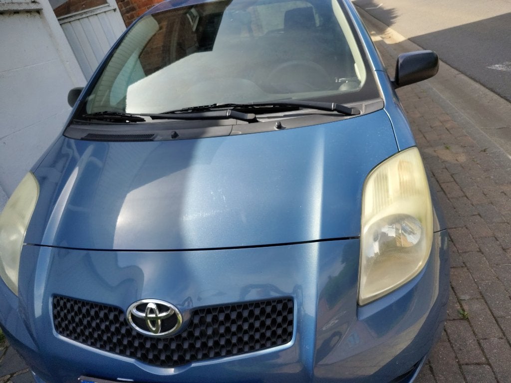 Toyota Yaris, Auto's, Toyota, Voorwielaandrijving, Stof, Zwart, 4 cilinders