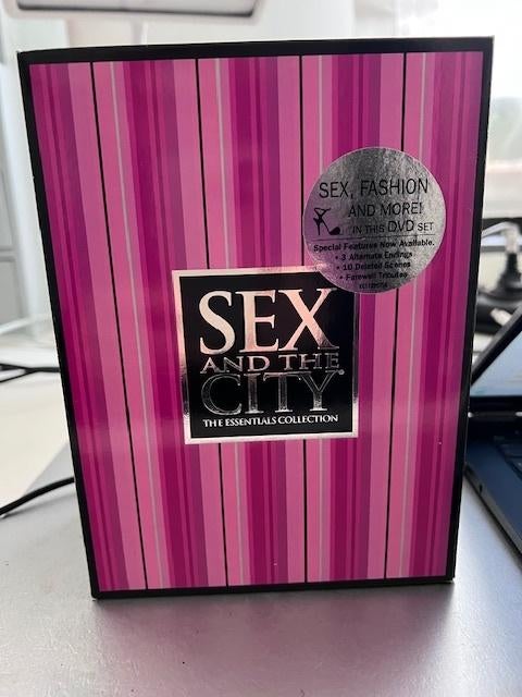 dvd box: complete 6 series Sex & the City +extra's, Cd's en Dvd's, Ophalen, Zo goed als nieuw, Komedie, Boxset