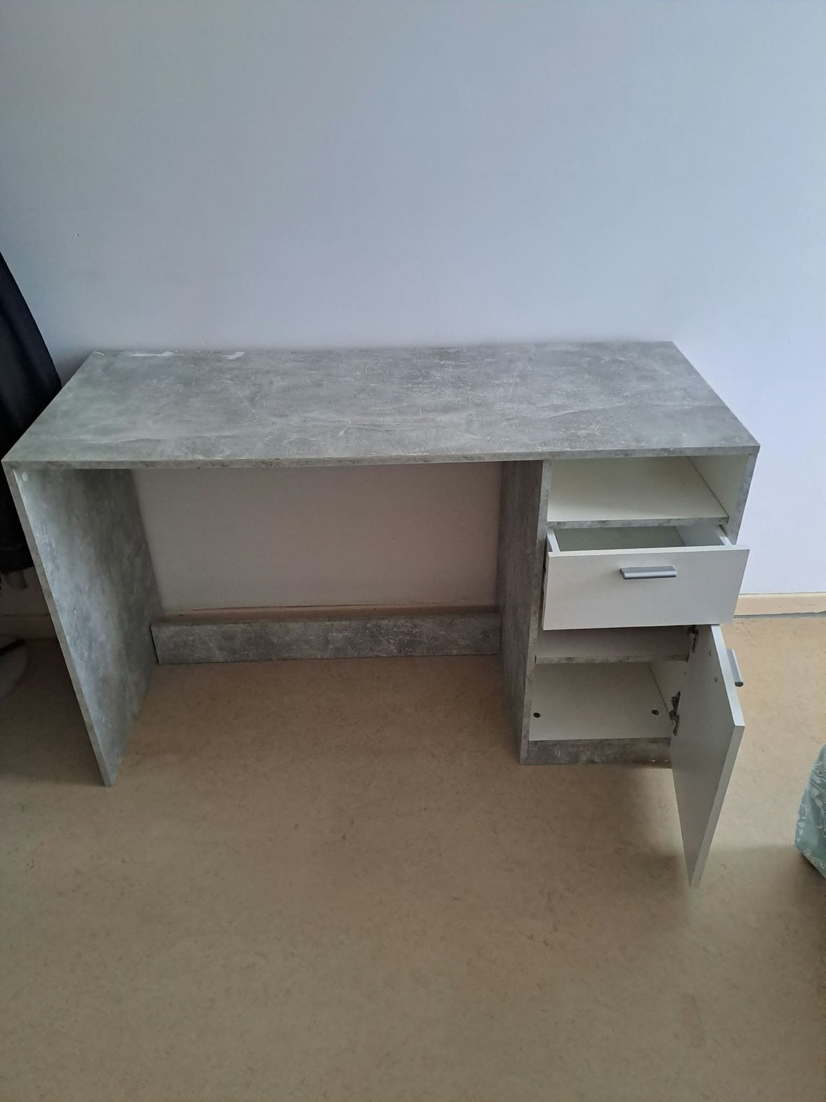 Bureau avec rangement, Huis en Inrichting, Bureaus, Ophalen, Gebruikt, Spaanplaat of MDF, Grijs