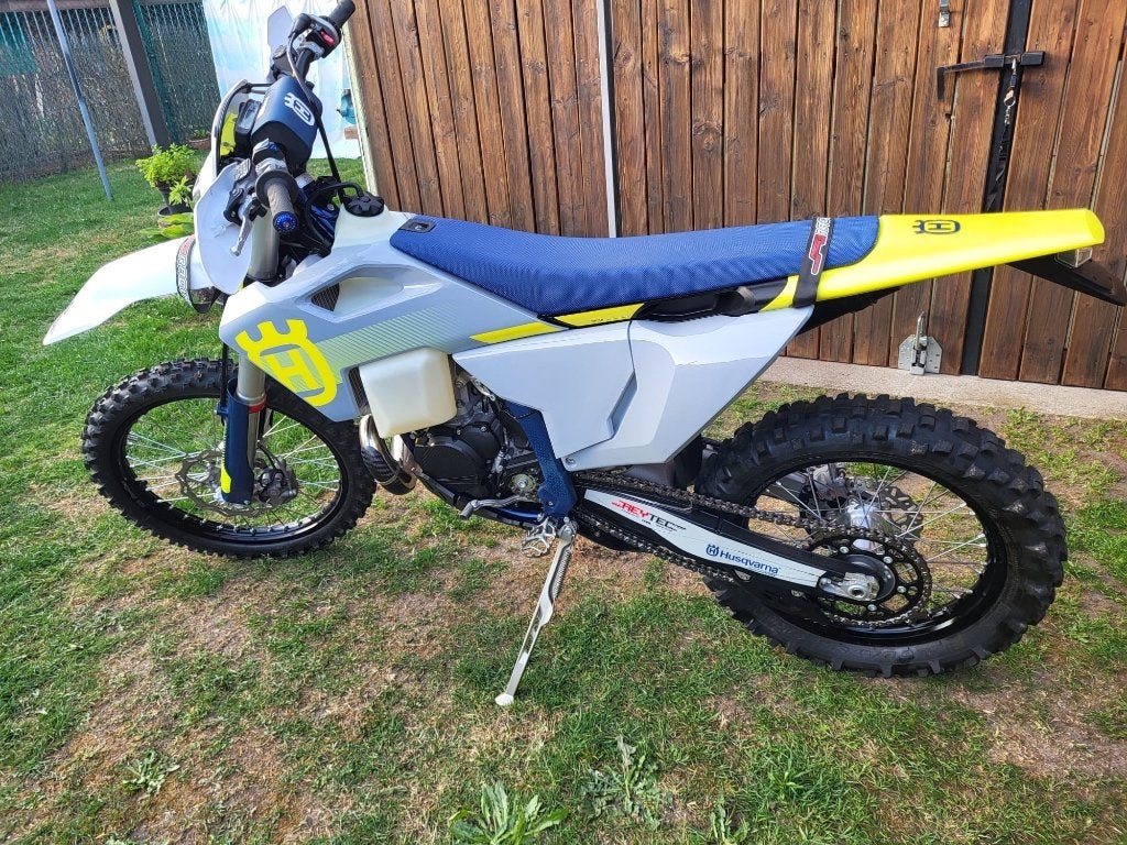 HUSQVARNA TE 250 in showroomstaat met fabrieksgarantie